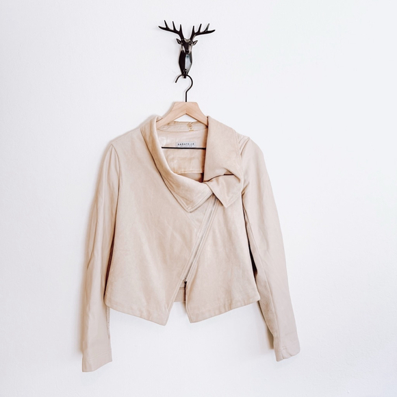 Bagatelle Jackets & Blazers - Bagatelle Women's Beige Angle Zip Jacket Size 2